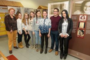 Zgodba za sedanjost Ane Frank 9